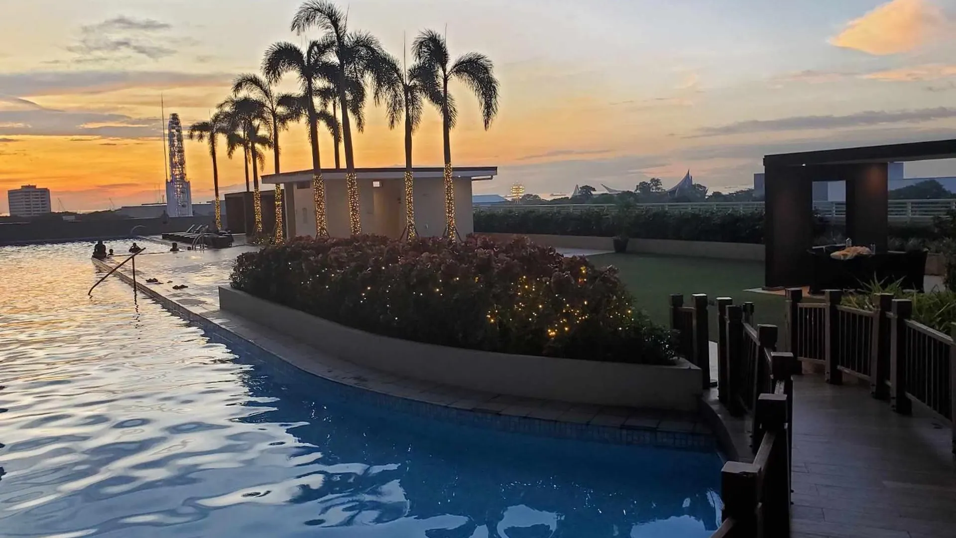 Smdc Breeze Aparthotel Manila Philippines
